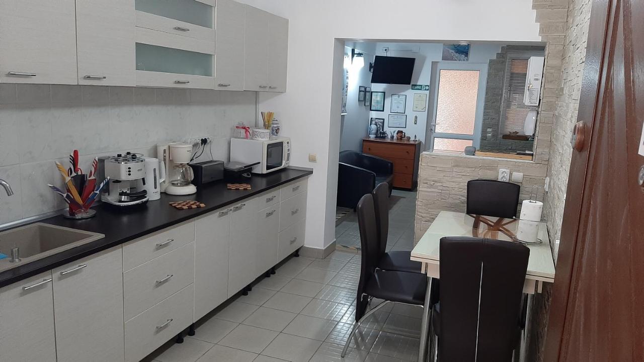 Casa Diana Hotell Sulina Eksteriør bilde